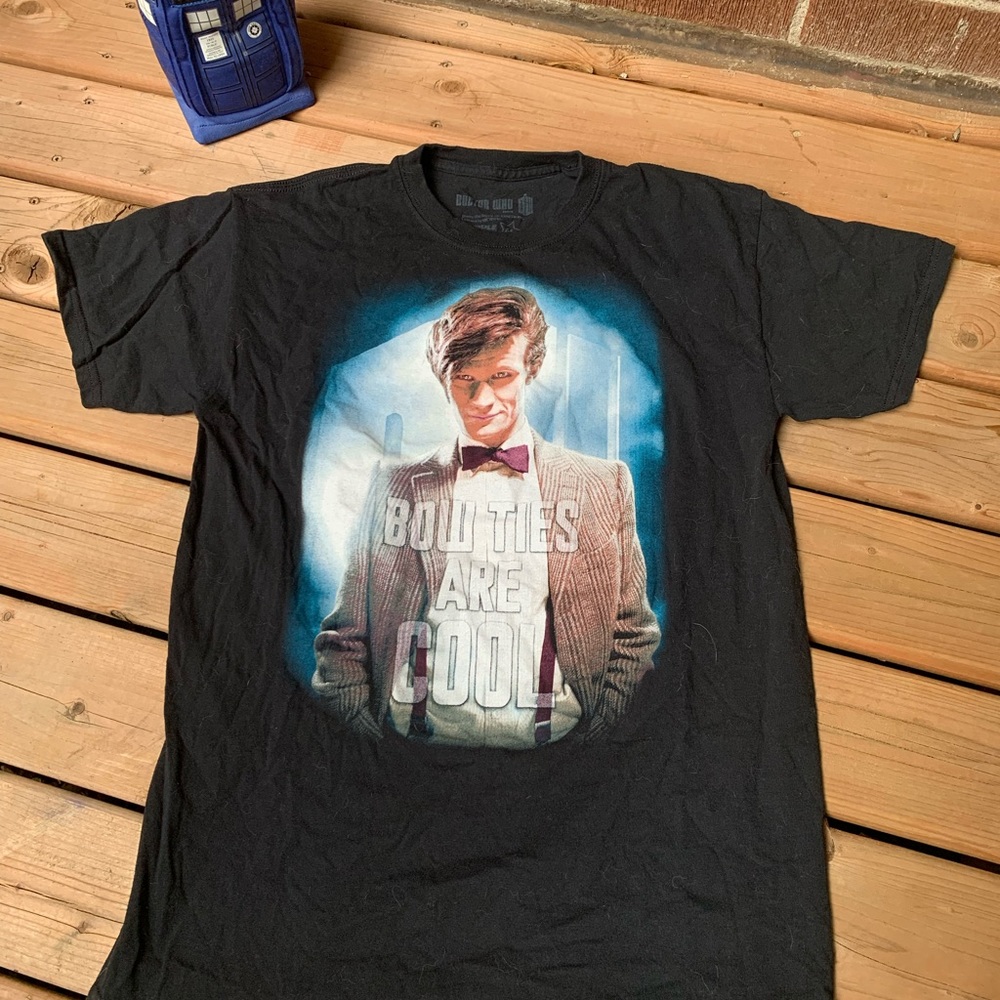 DR. WHO “Bow Ties are Cool” T-shirt